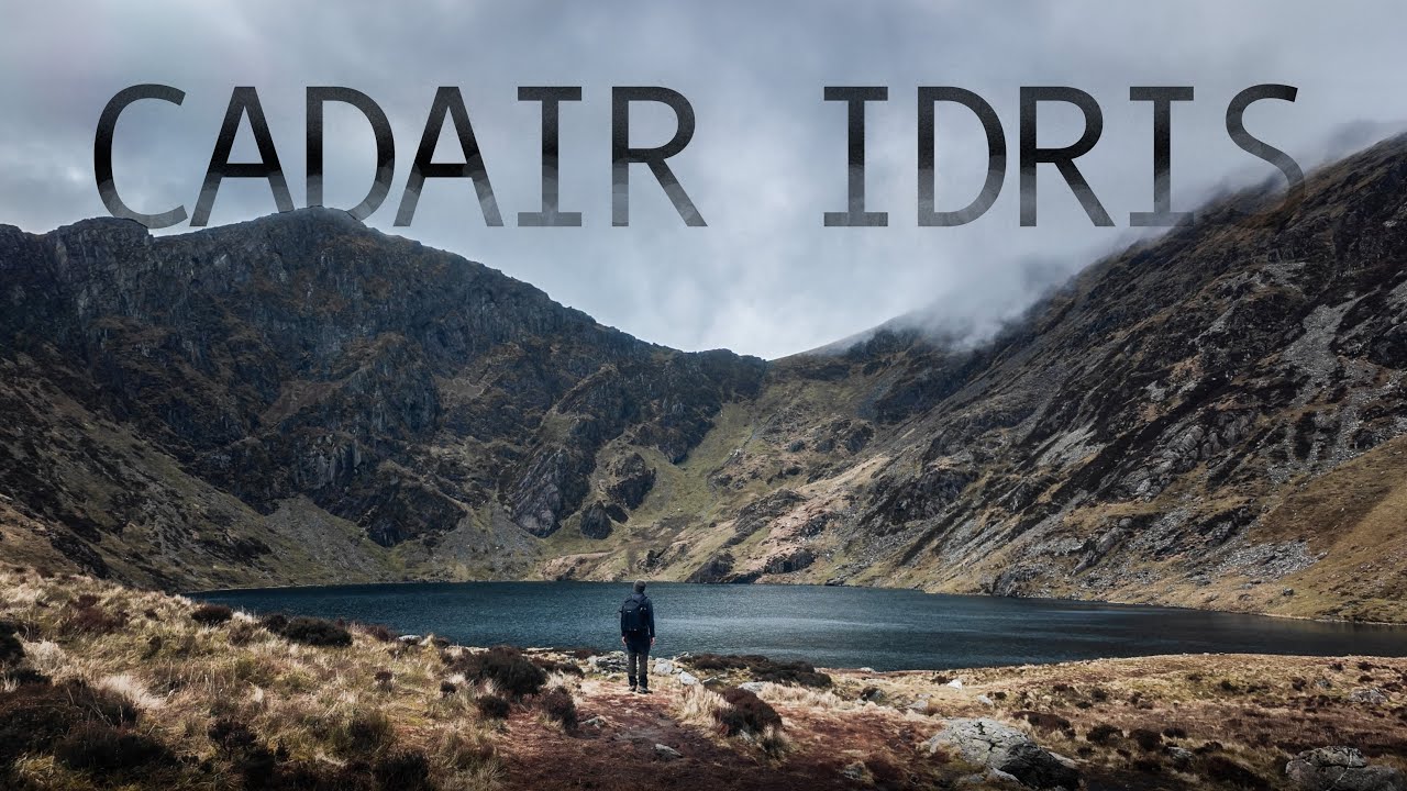 Atmospheric Mountains of Eryri | Landscape Photography