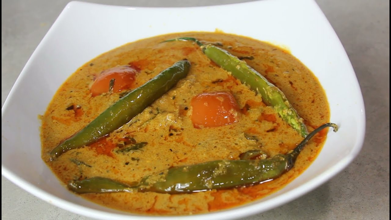 Mirchi ka salan for biryani l Hyderabadi Mirchi Ka Salan l Green chillies in a tangy tamarind gravy.