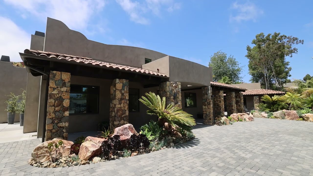 Modern Oasis at the Coast | 1240 Berryman Canyon