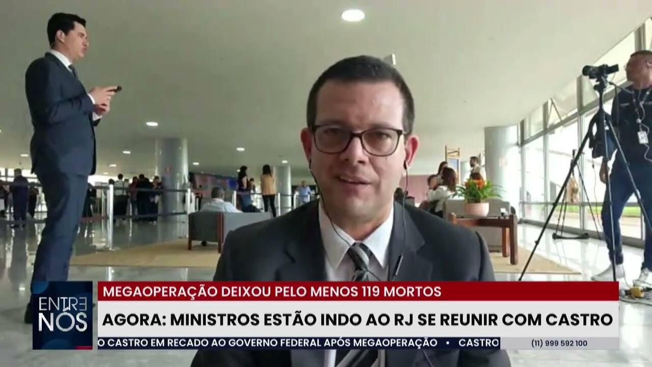Diretor da Pol&iacute;cia Federal e ministro da Justi&ccedil;a, Andrei Rodrigues,se dirige ao Rio
