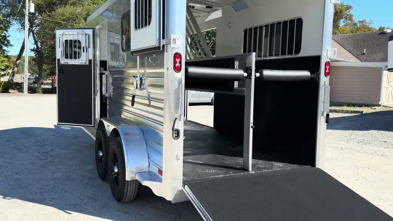 Trailer Country LLC - 2025 Cimarron 2 Horse BP with Side Ramp and Dress