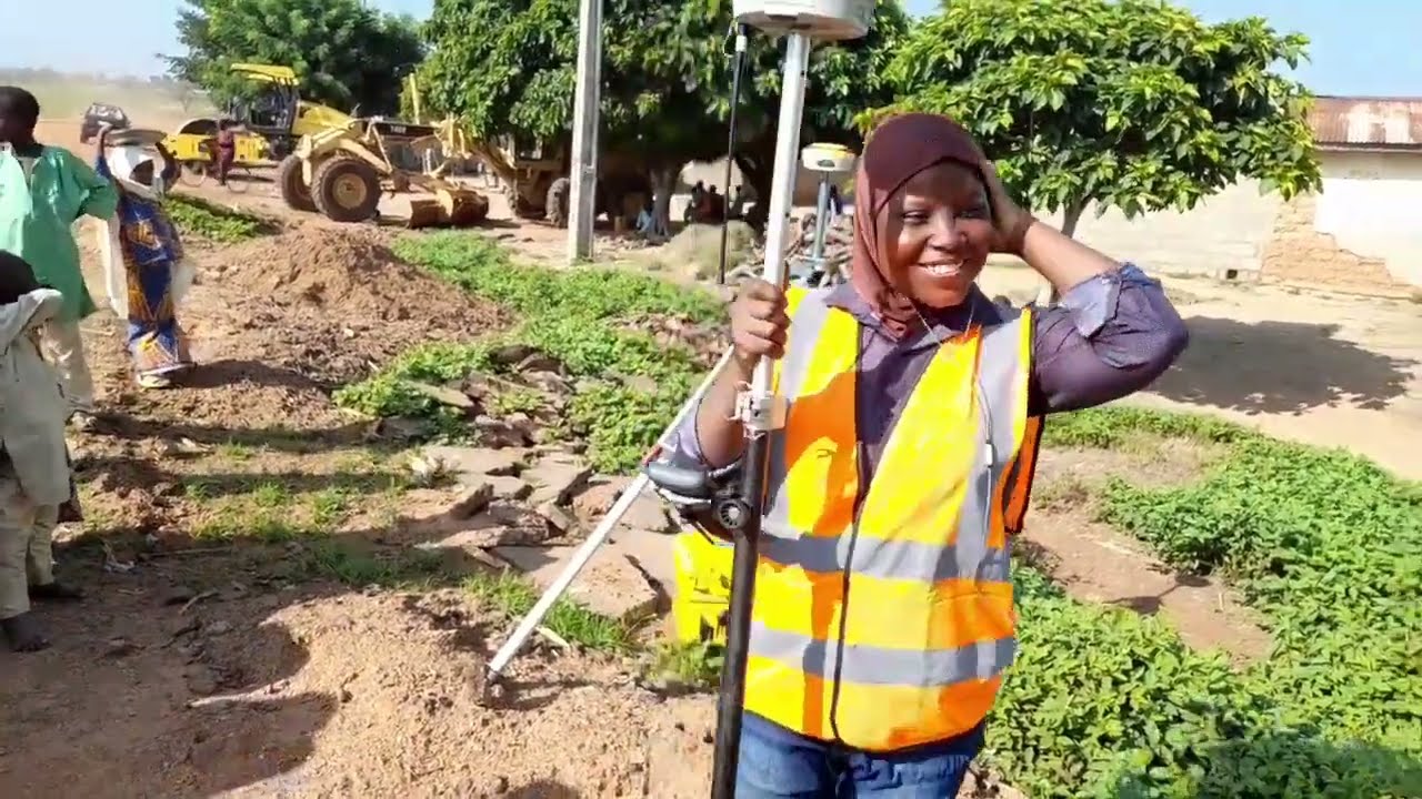 Full Differential GPS Setup and Calibration #roadconstruction #gps #surveying #engineering