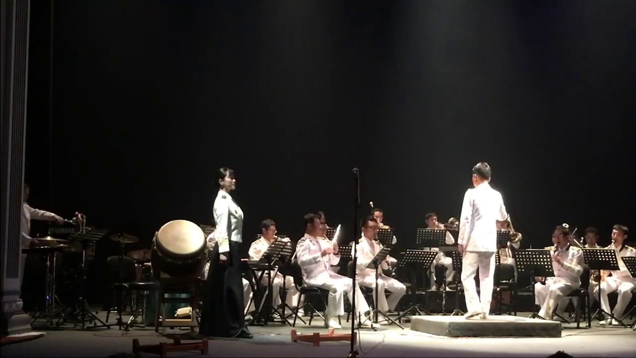 三宅由佳莉さんメキシコで歌う #1 / Presentación de Yukari Miyake en México #1