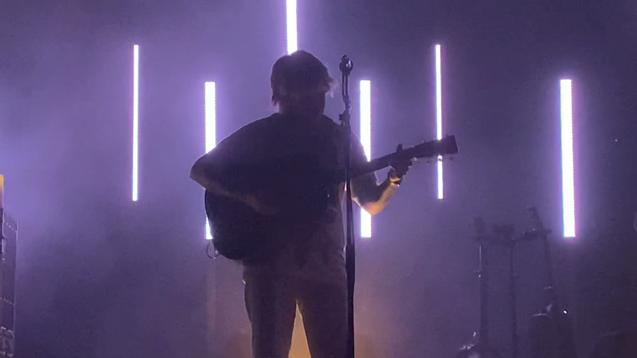 Billy Strings “I Washed My Hands In Muddy Water”