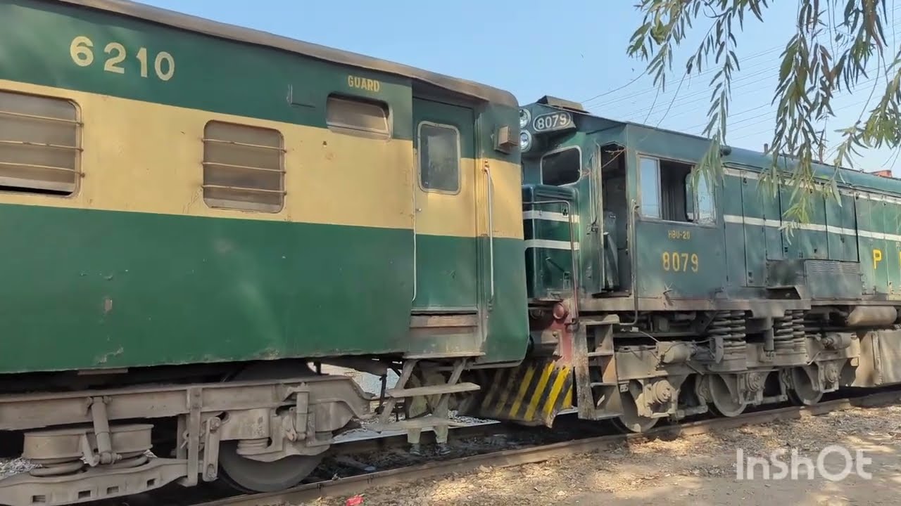 🔥 Power Van Attach Locomotive HBU 20 8079 Pakistan Railway Train 🚂