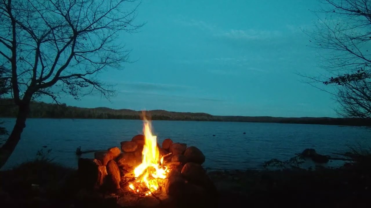 Lakeside Evening Campfire in the Adirondack Mountains | 1 Hour Loop