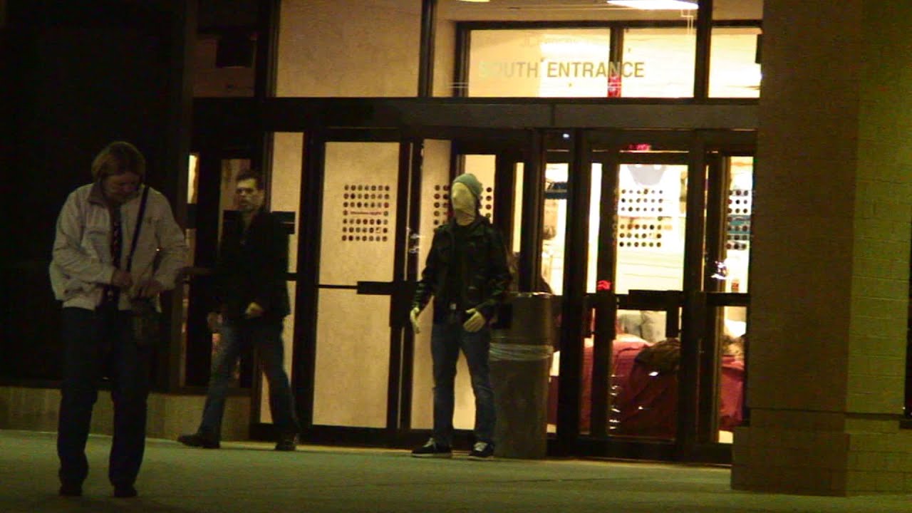 MANNEQUIN SCARE PRANK