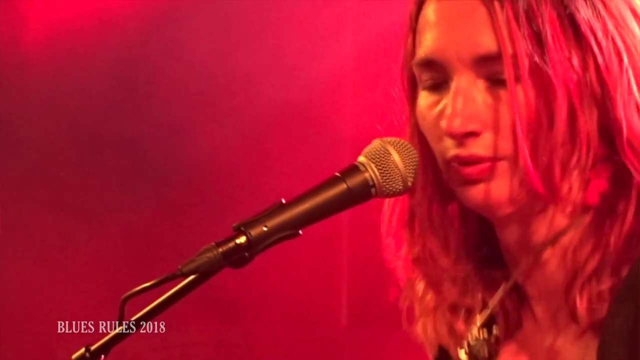 Molly Gene One Whoaman Band 