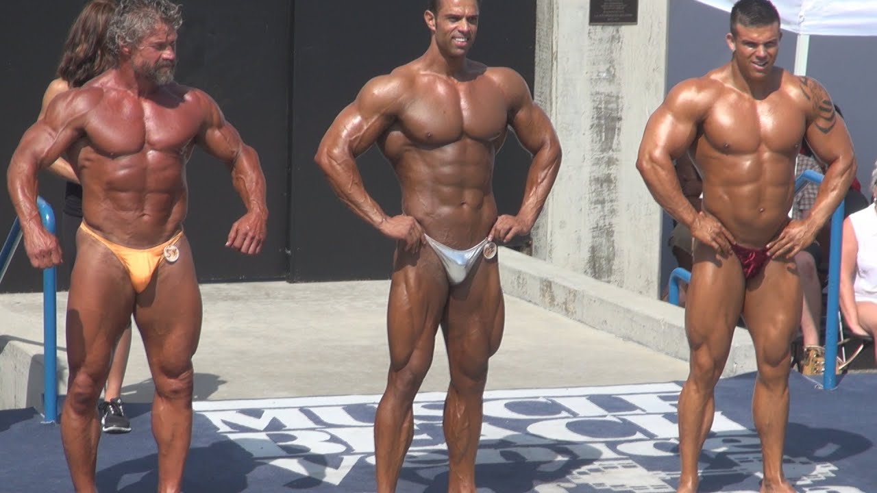 SuperHeavyweight Bodybuilder Winner at Muscle Beach 7/4/13