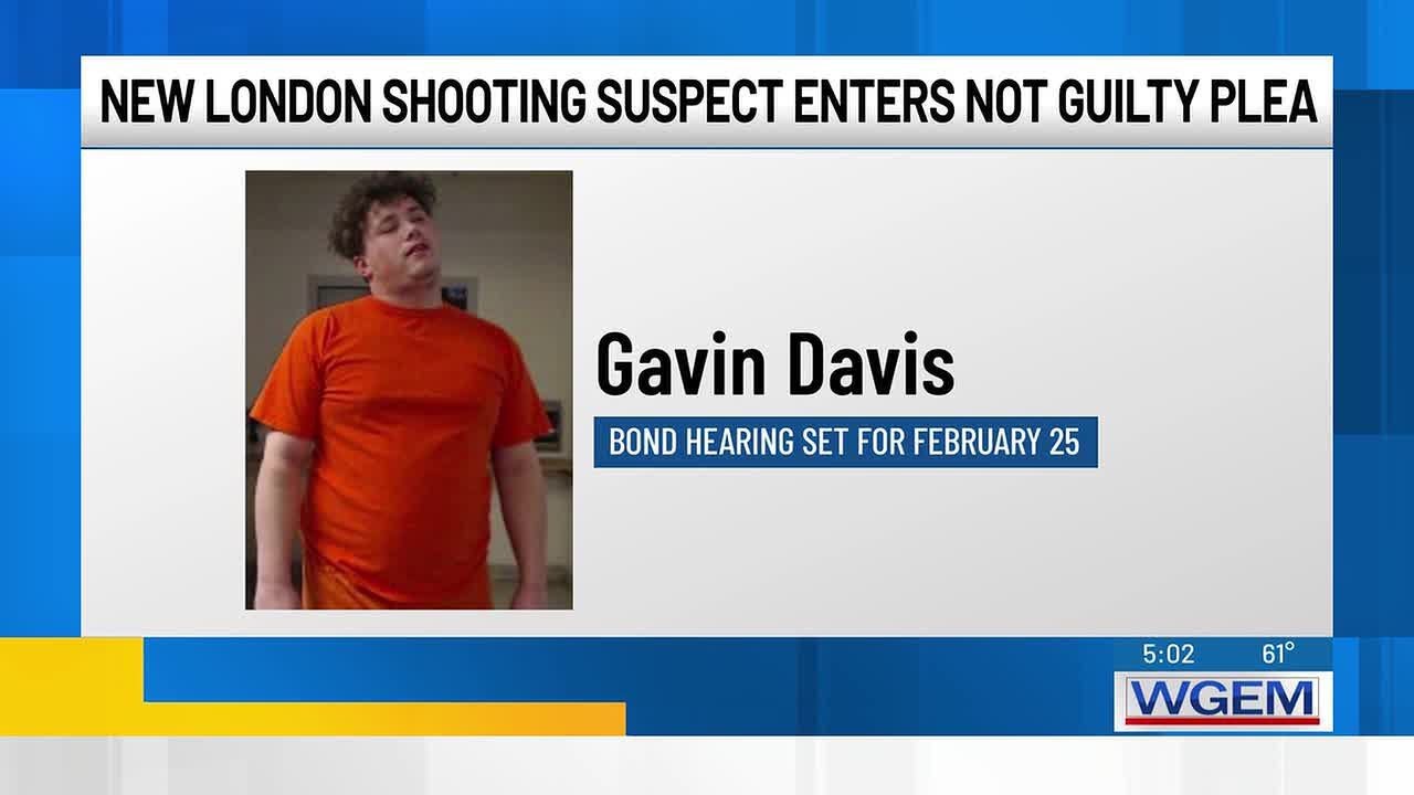 New London bar shooting suspect enters not guilty plea