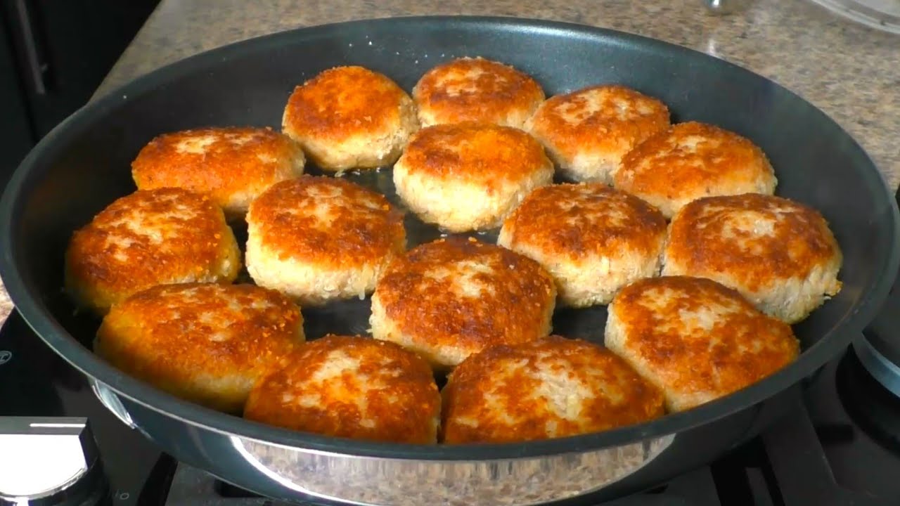 Вкусный ужин из картошки и фарша.