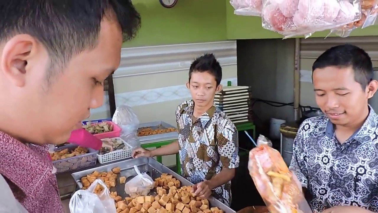 Indonesia Kuningan Street Food : Tahu Susu Dan Proses Pembuatanya//786//Seri I