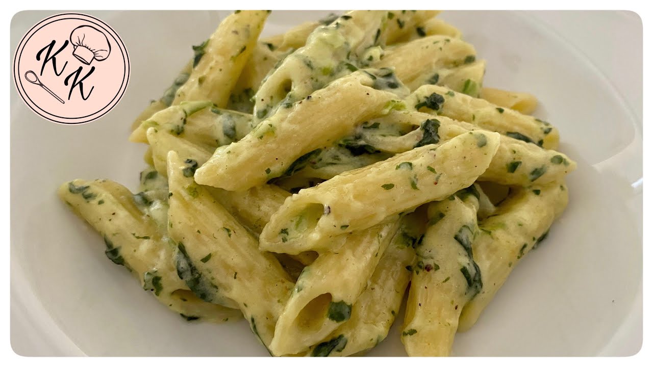 Pasta mit cremiger Käse-Spinatsoße / Käse-Spinatsauce / макароны со сырно-шпинатным соусом