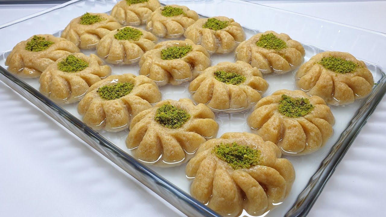 Sheqerpare unike me mbushje të lajthis që shkrihet në gojë / Ağızda eriyen dolgulu şekerpare😍