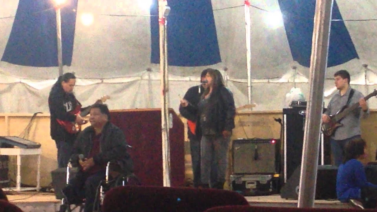 Sharon Thomas Singing
