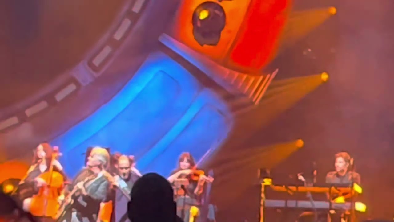 Jeff Lynne’s ELO “10538 Overture” live at Acrisure Arena in Palm Desert, CA Aug 24, 2024