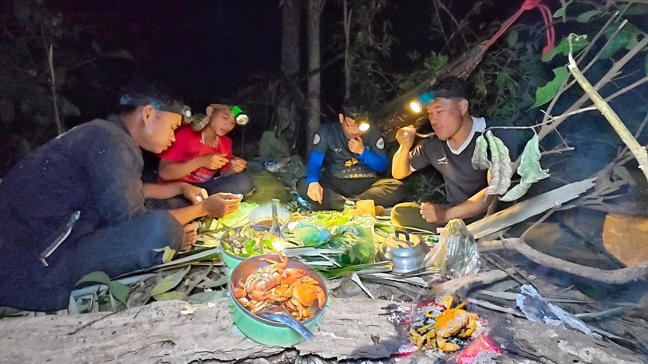 เข้าป่าต่างถิ่นกับทีมงาน4คน//ເຂົ້າປ່າຕ່າງຖິ່ນກັບທີມງານ4ຄົນ Hieng บ่าวเฮียง คนหากิน