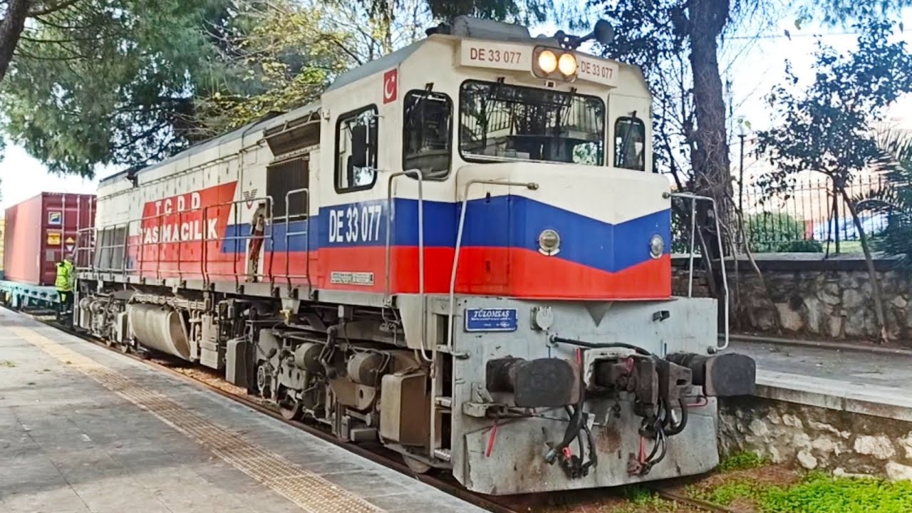 DE 33077 KONTEYNIR UZUN YÜK TRENİ AYDIN GAR'DAN ÇIKIYOR