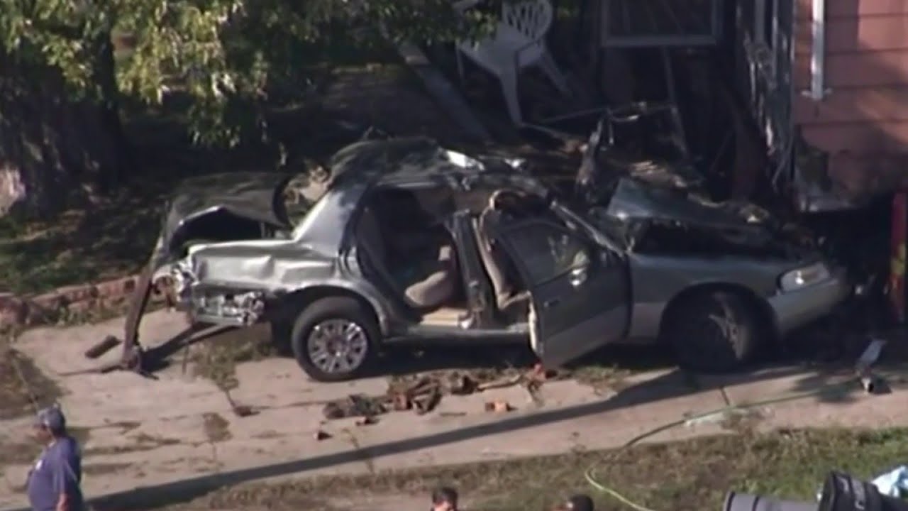 2 dead, 3 hurt after car slams into house on Detroit's east side