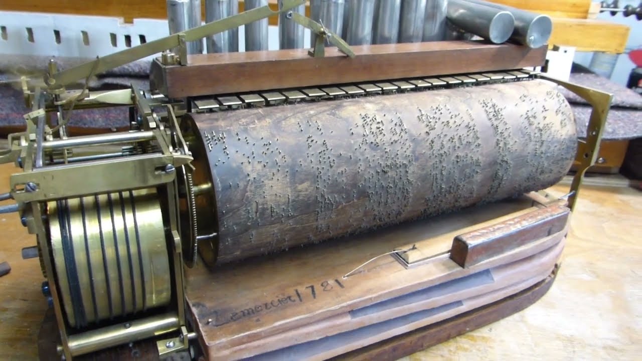 Horloge à Flûtes début 18 éme siécle . Flötenuhr .Musical clock.