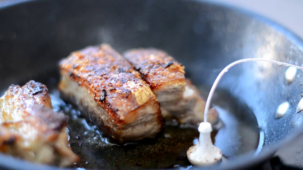 Torreznos con panceta cruda
