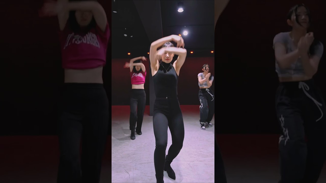 Show Me How You Burlesque - Christina Aguilera | KEINY Choreography