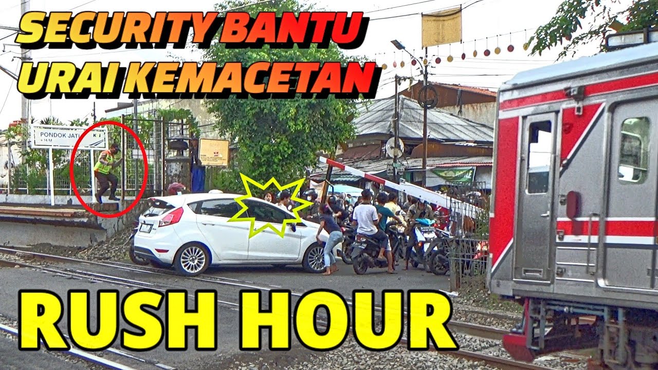 PANIC ATTACK di Jalur Tengkorak.. Terobos Perlintasan atau Kejebak Macet..???