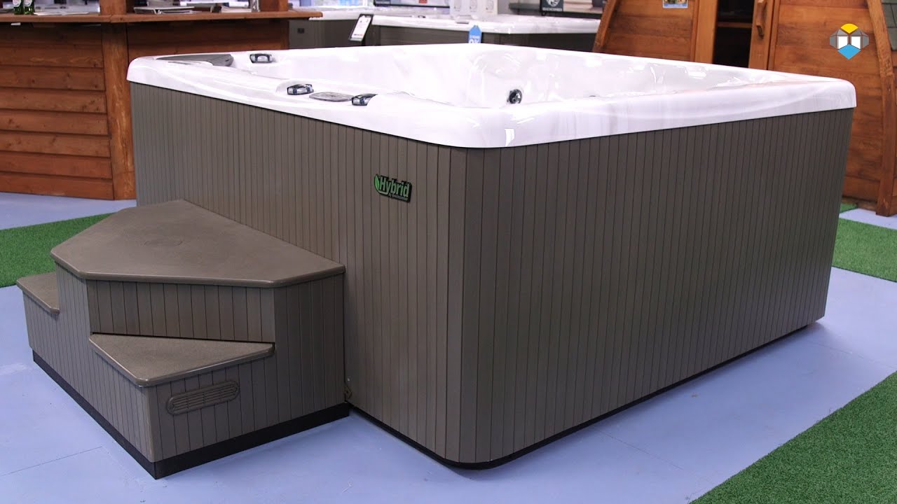 550 Hybrid4® by Beachcomber Hot Tubs