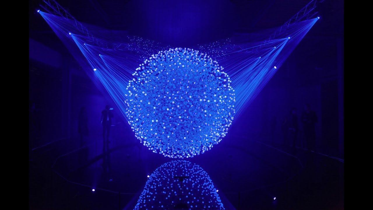 FLUIDIC - Sculpture in Motion