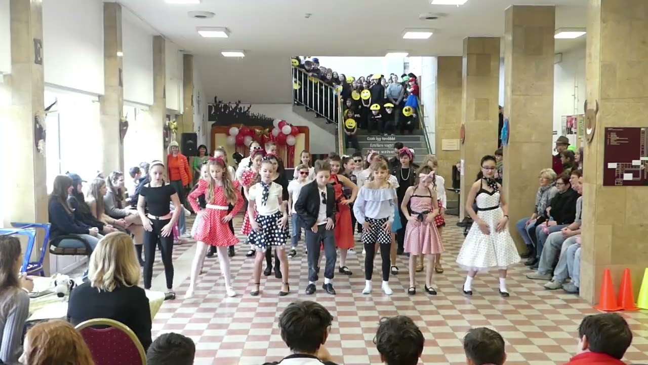 Felsős Farsang - 5.a : Grease