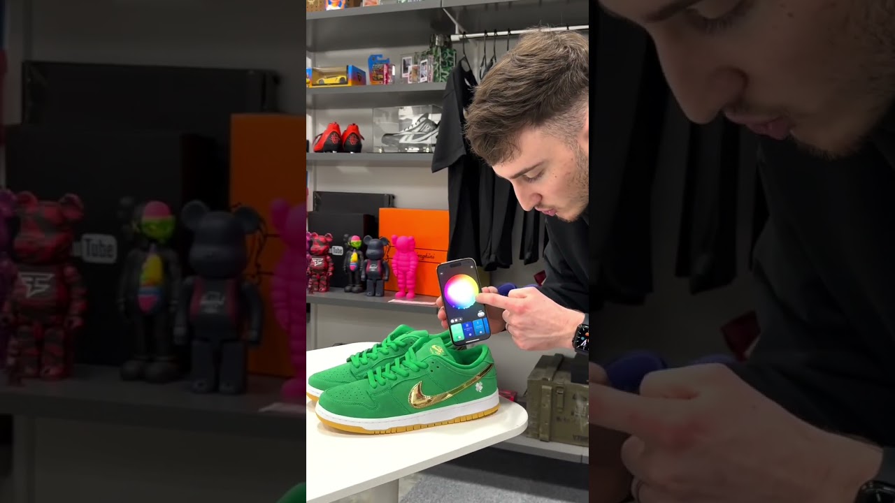 Color changing sneakers 😱😱 #sneakers