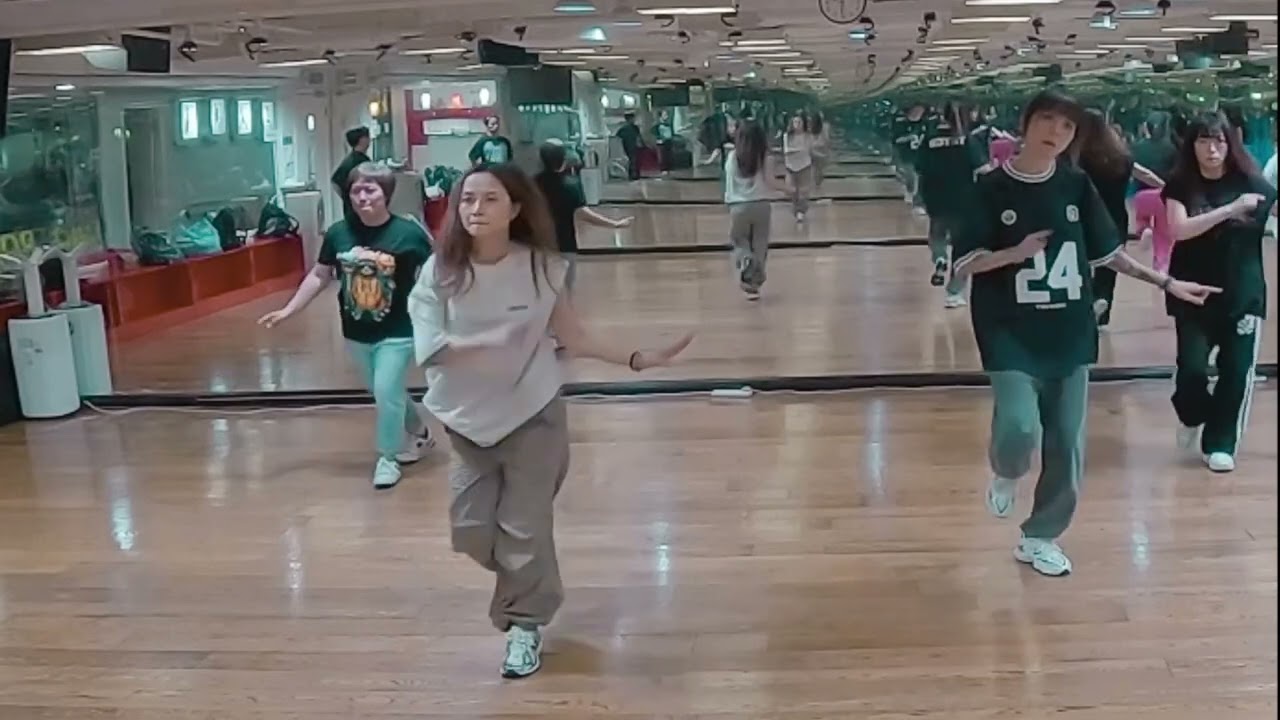 Twerk It Like Miley 08.10.2024
