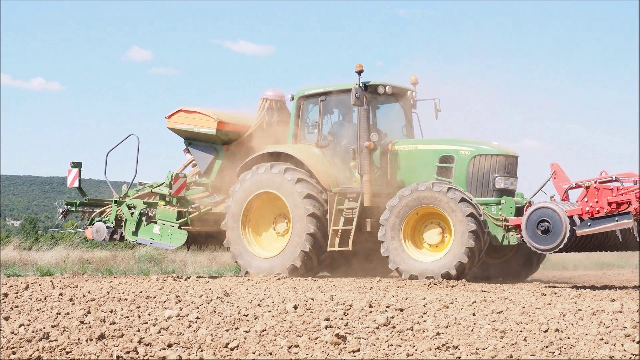 Semis de colza avec 2 John Deere