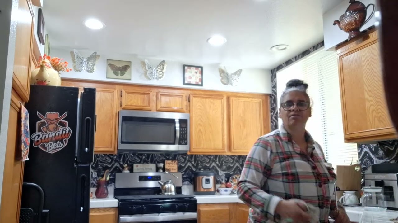 JUST SOME SMALL TALK AS I CLEAN THE KITCHEN 