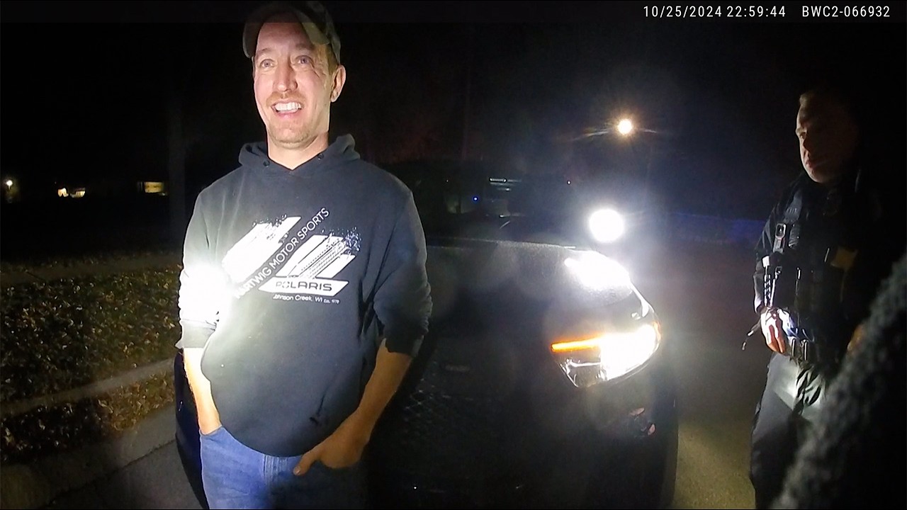 DUI Suspect Miserably Fails Field Sobriety Tests