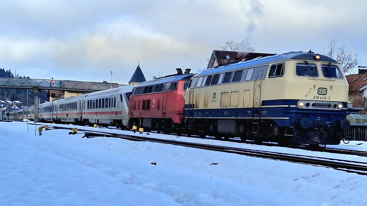 Retrodoppel BR 218 446 + BR 218 406 am IC 2012 nach Dortmund 