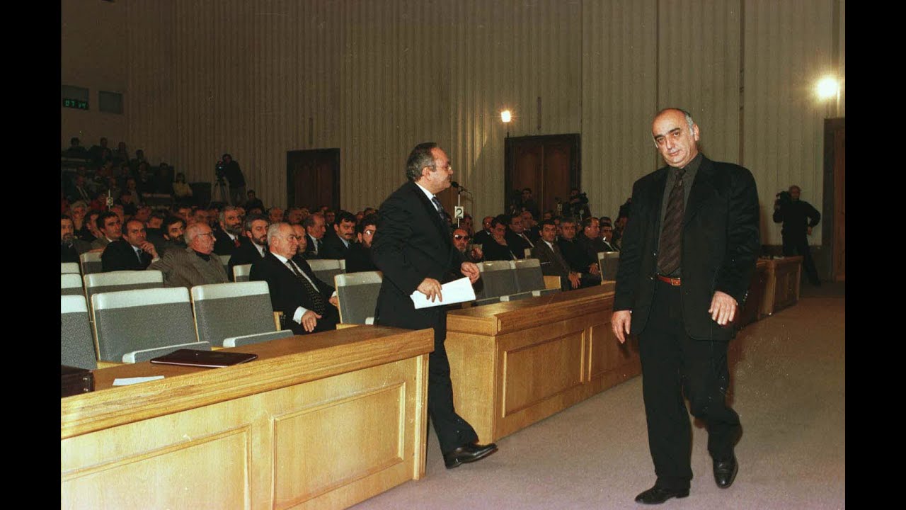 Վանո Սիրադեղյան. Նախարարից՝ տարագիր | Նորագույն պատմություն