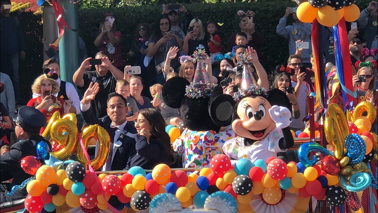 Mickey 90 Cavalcade Birthday Disneyland Show 2018