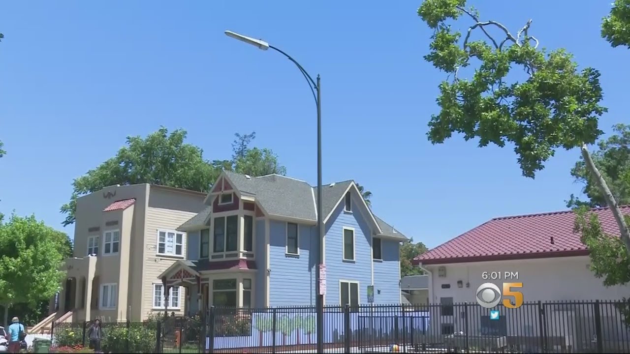 San Jose Agrees to Place 5G Cell Nodes on City Light Poles