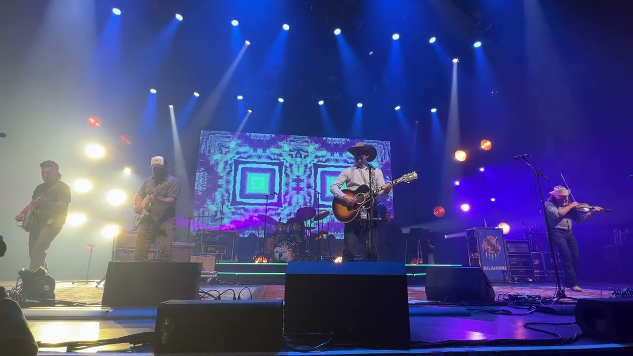 Turnpike Troubadours | Gin, Smoke, Lies | LIVE At The Met