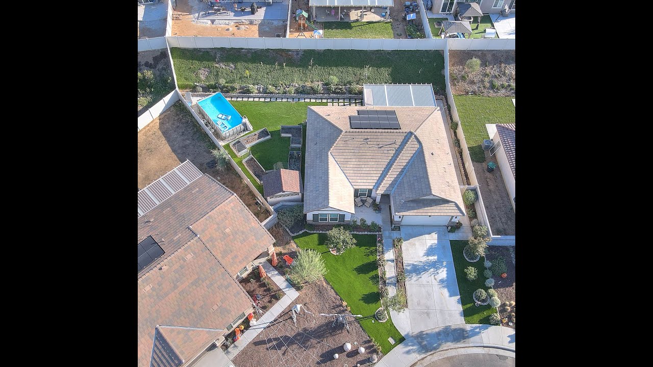 JUST LISTED IN MENIFEE:  27765 Calle Los Olivos - GARDEN AND OUTDOOR LOVERS WELCOMED.
