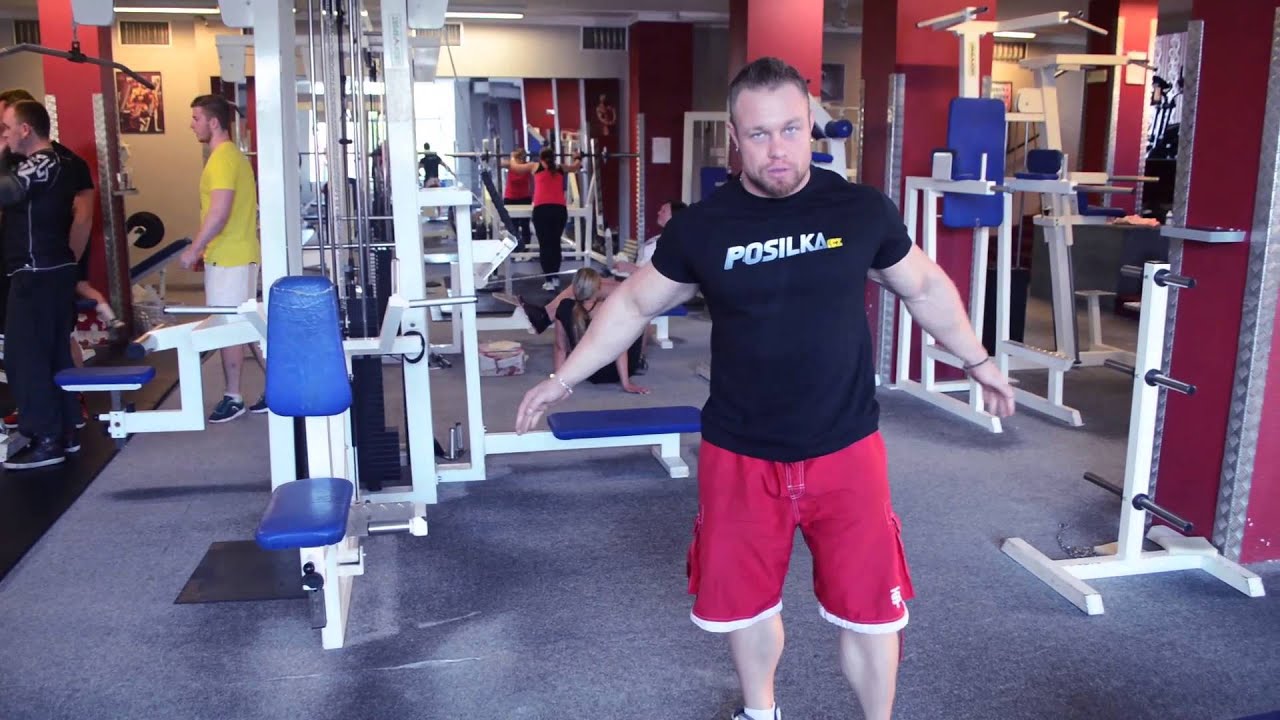Posilka.cz - Filip Grznár - cvik na nohy výpady