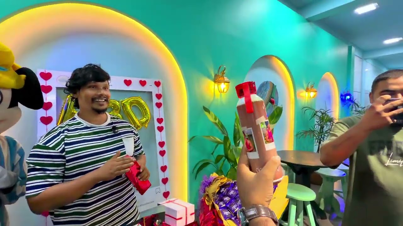 எனது பிறந்தநாளுக்கு  Surprise செய்த அம்மா 😍 / Tamil bros 
