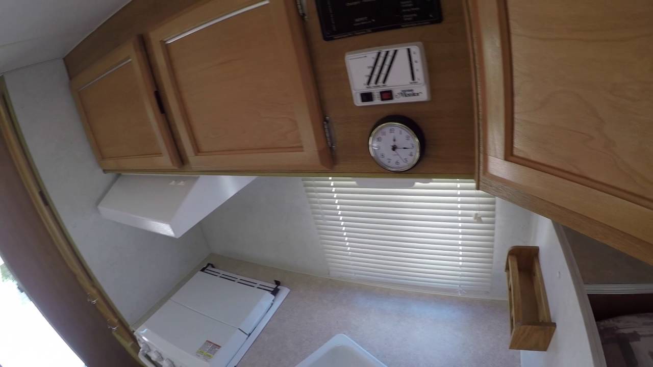 2005 Lance 915 Truck Camper Quick Video Tour