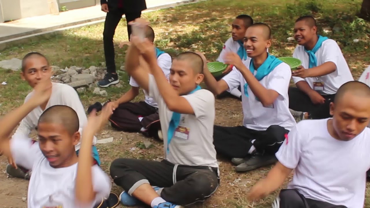 PROAKSI 2018 - HMM