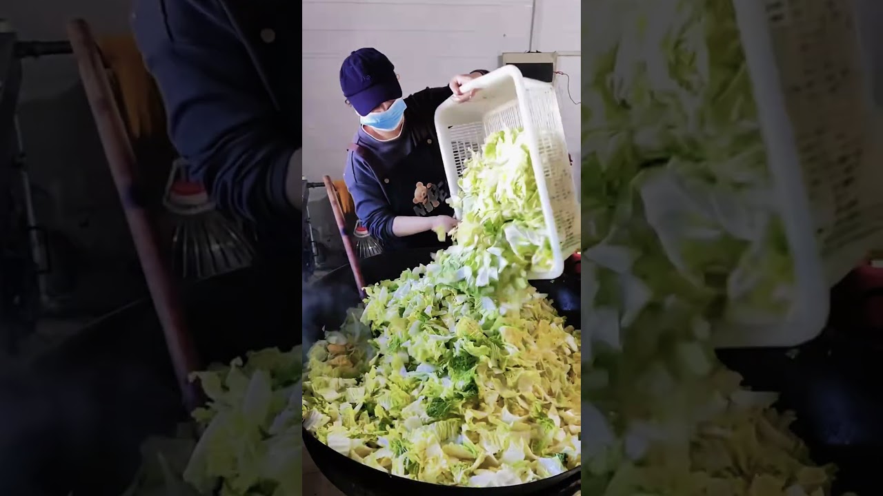 OMG! Stir-frying Napa cabbage for 200 workers 🔥 ＃Chinese Cuisine