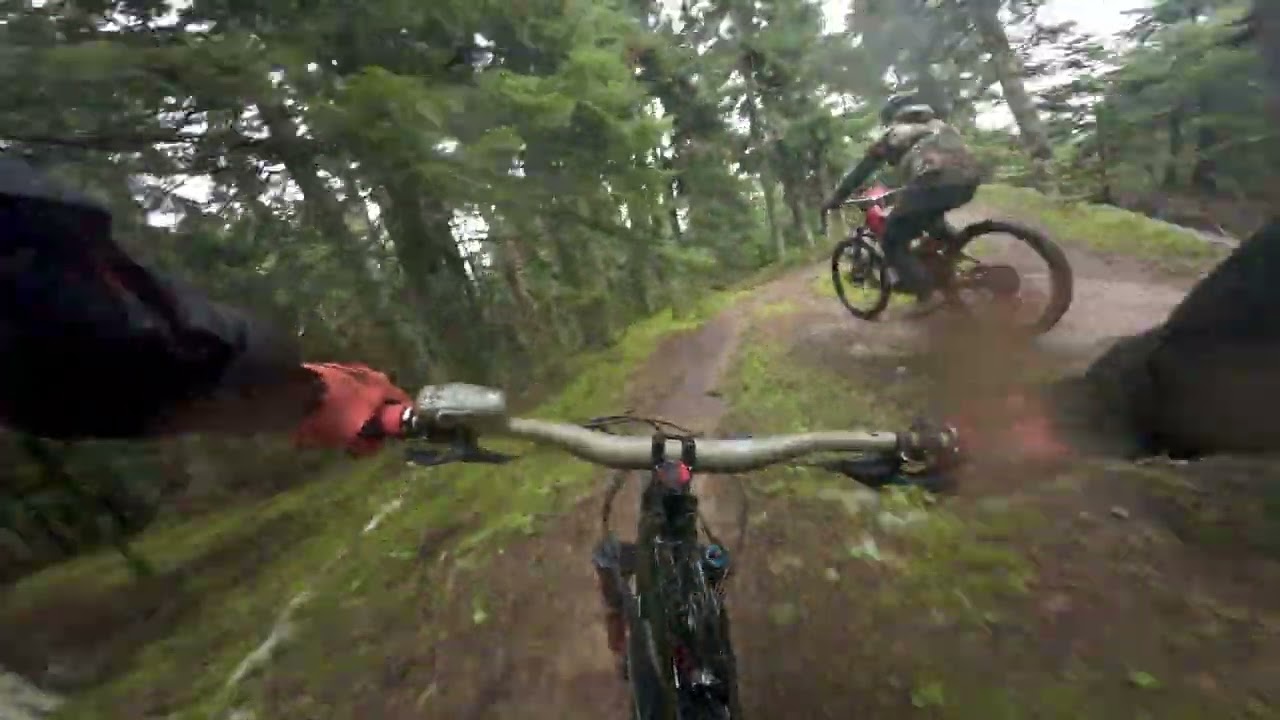 Kravara Bike Park ride - Kokinoskoufitsa -with  @NikosDimi @VagLiv #mtb #freeride #mud #r_raymon 