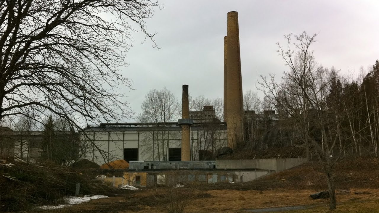 Bes&ouml;ker &ouml;vergiven cementfabrik (HITTADE  SKOTT)