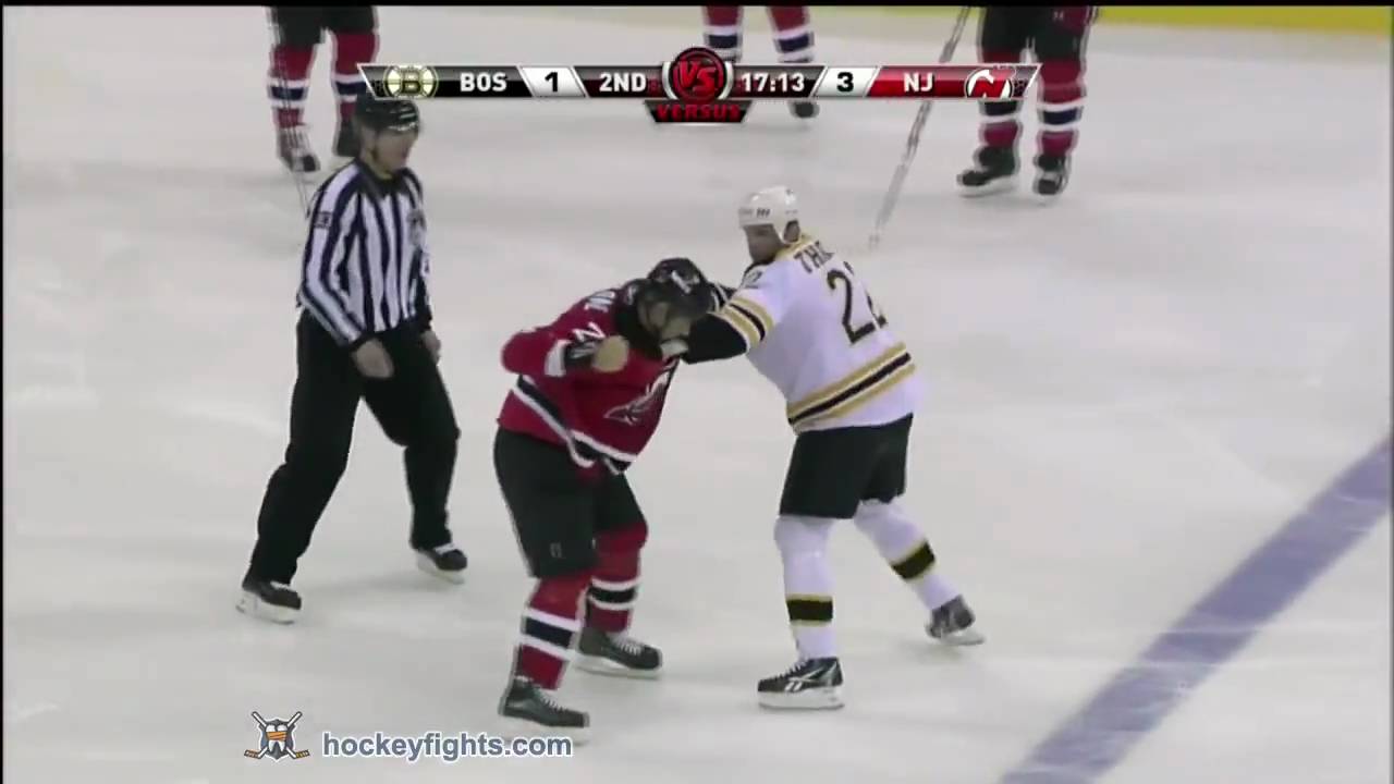 Shawn Thornton vs Pierre-Luc Letourneau-Leblond Mar 15, 2010