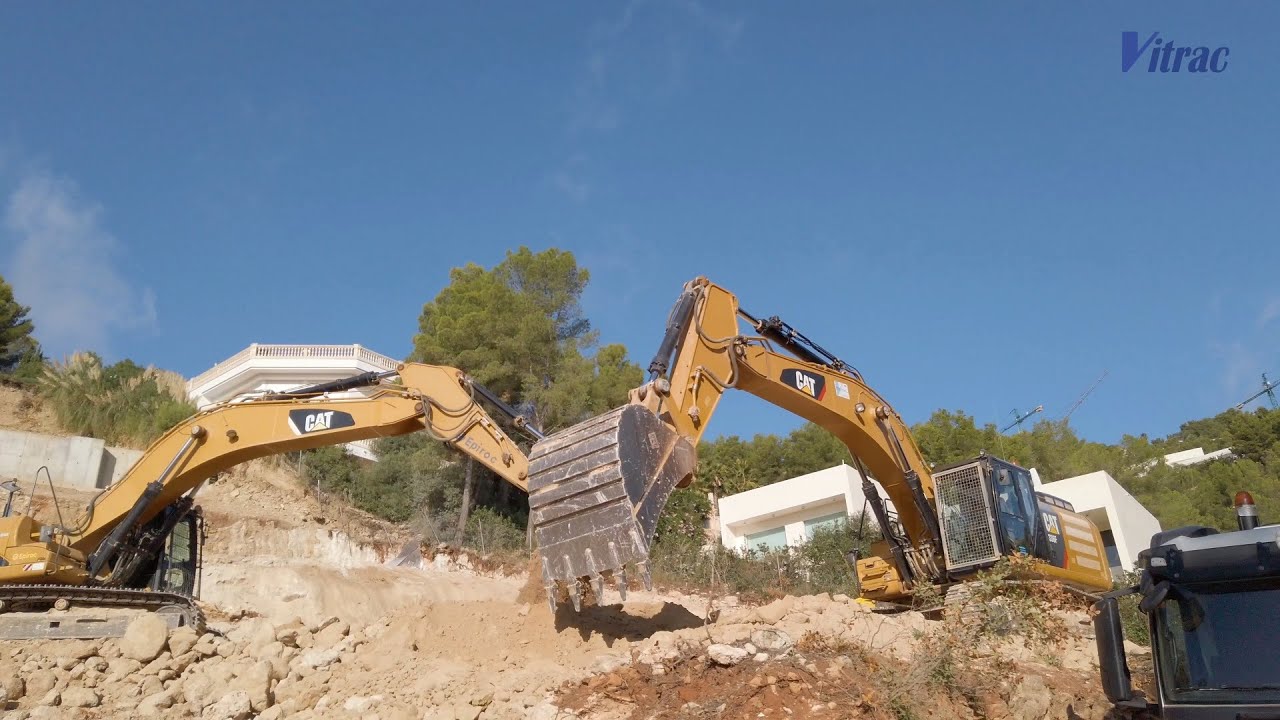 #CAT 336D y #CAT 336F realizando una excavación en Son Vida.